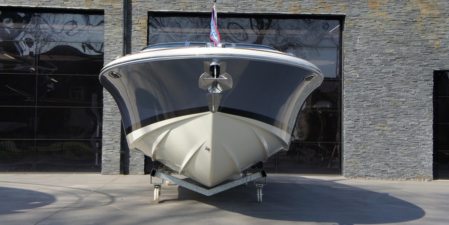 Chris-Craft Launch 27