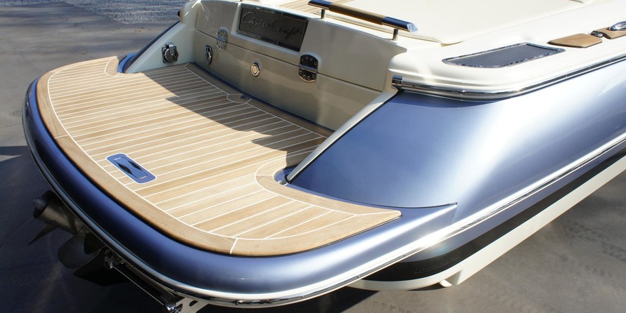 Chris-Craft Launch 27