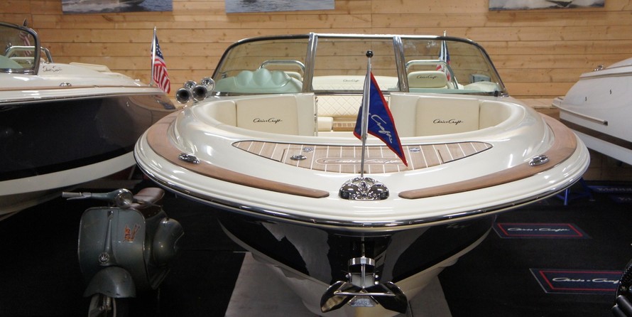 Chris-Craft Launch 27