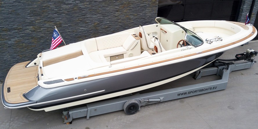 Chris-Craft Launch 27