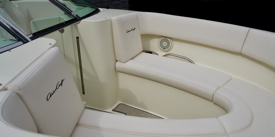 Chris-Craft Launch 27