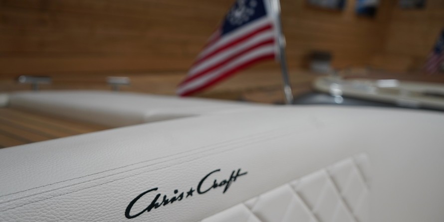 Chris-Craft Launch 27