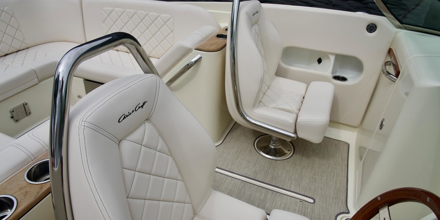 Chris-Craft Launch 27