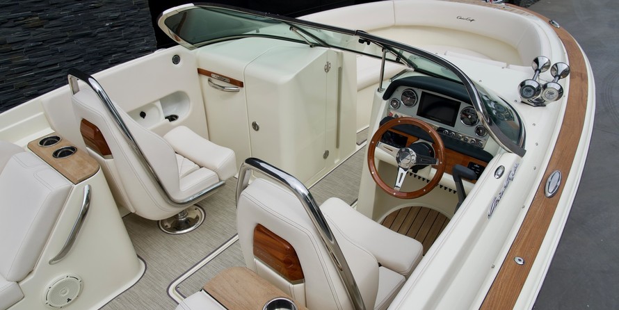 Chris-Craft Launch 27