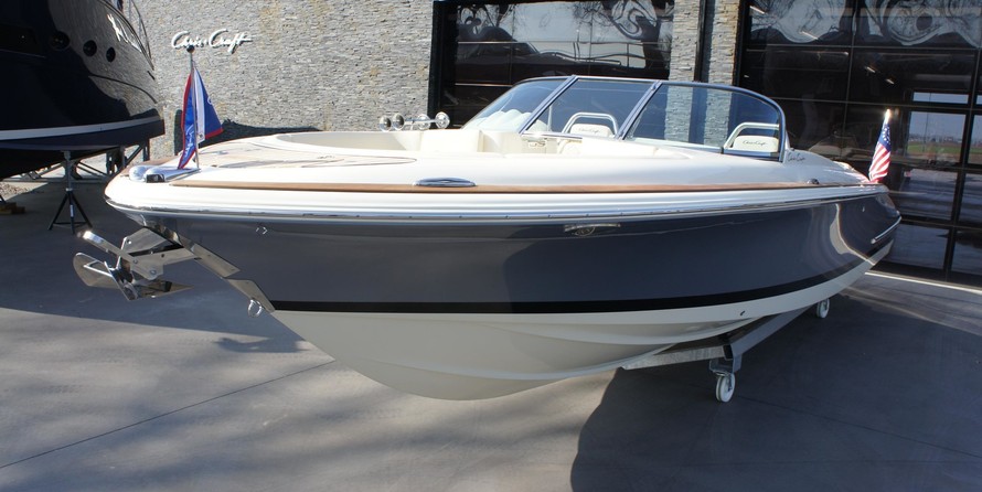 Chris-Craft Launch 27