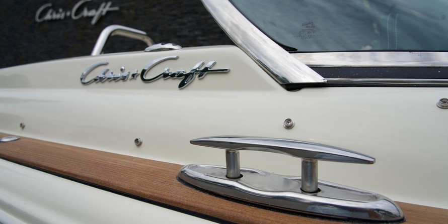 Chris-Craft Launch 27