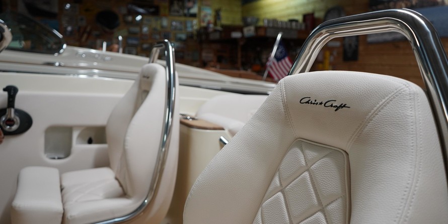 Chris-Craft Launch 27