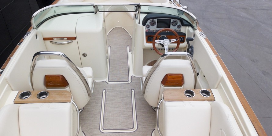 Chris-Craft Launch 27