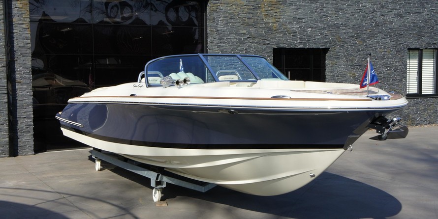 Chris-Craft Launch 27