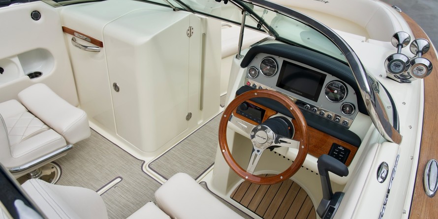 Chris-Craft Launch 27