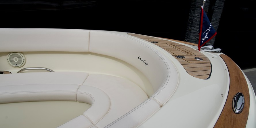 Chris-Craft Launch 27