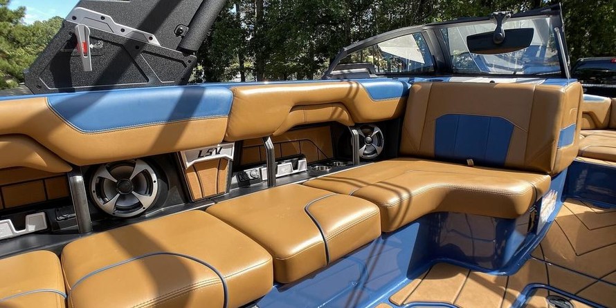 Malibu Wakesetter 25 LSV