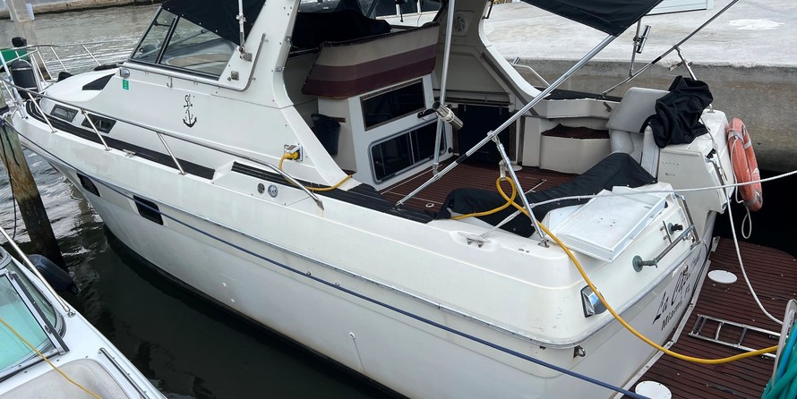 Cruisers yachts 298 villa vee