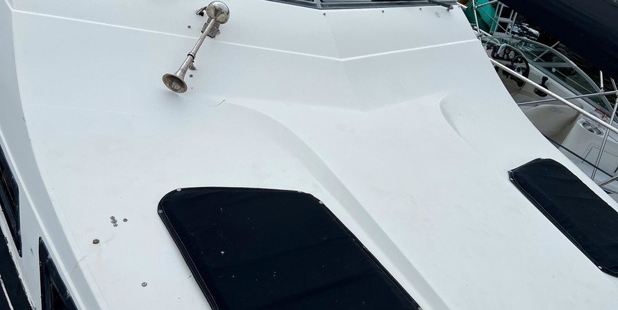 Cruisers yachts 298 villa vee