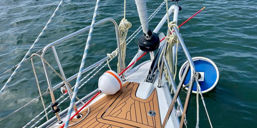 Bavaria 37