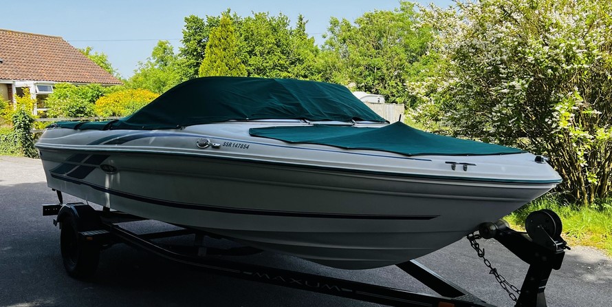 Sea ray 230 signature bowrider