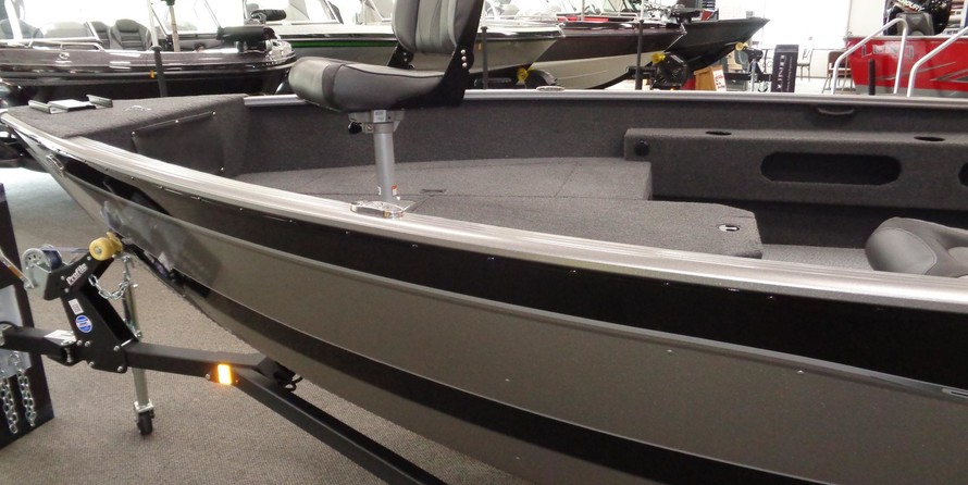 Lund Boats 1775 Pro Guide