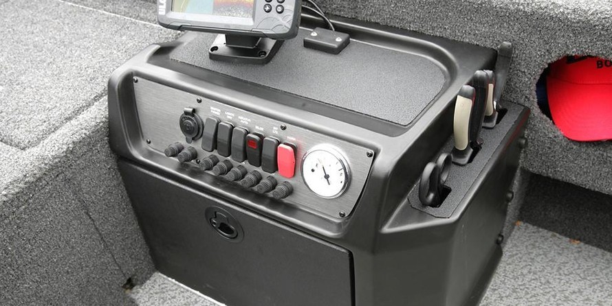 Lund Boats 1775 Pro Guide