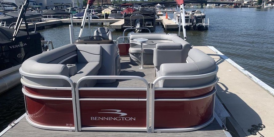 Bennington 20 SLV