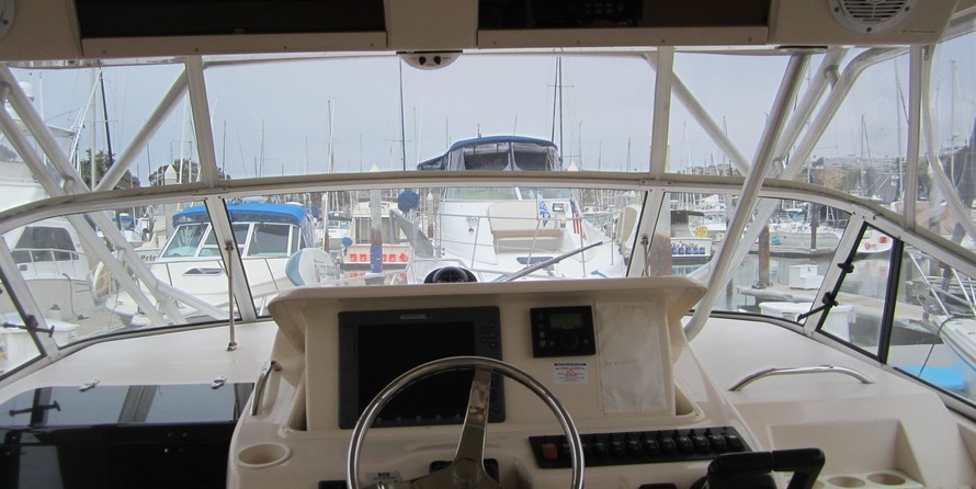 Grady-White Express 330