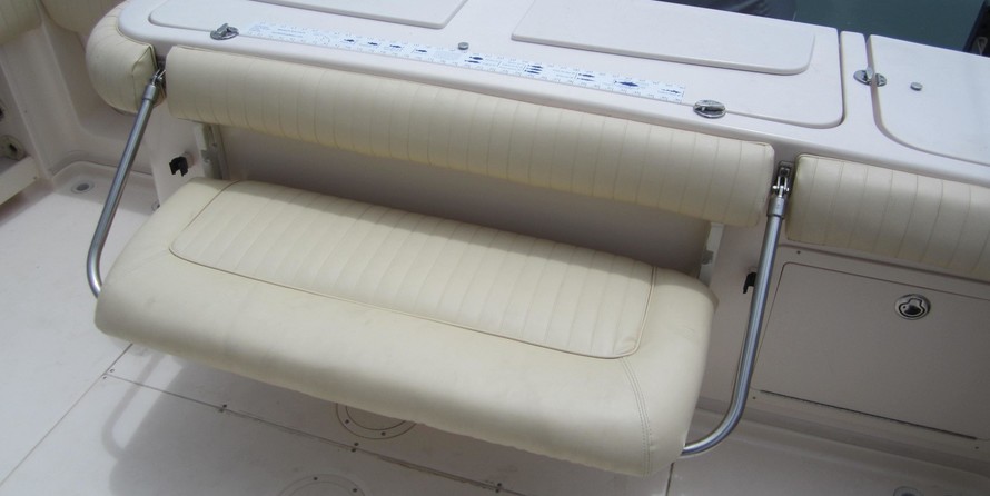 Grady-White Express 330