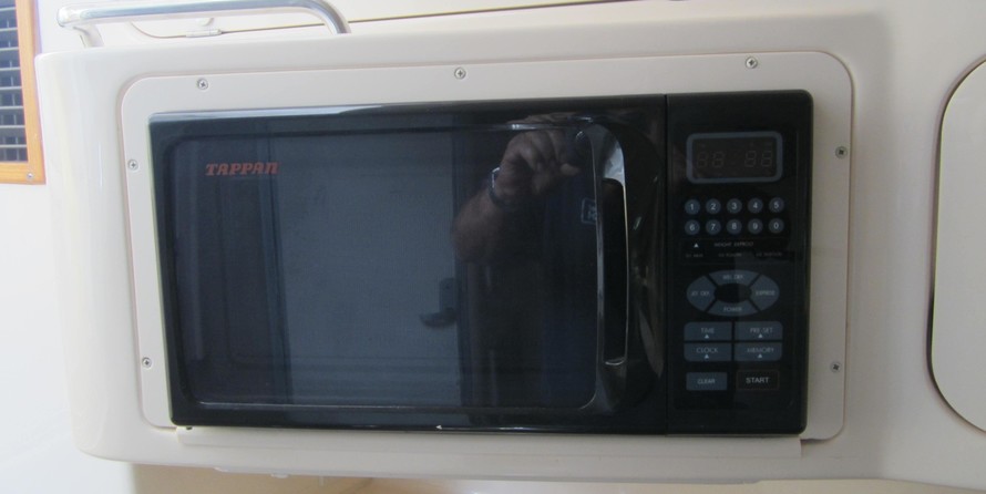 Grady-White Express 330