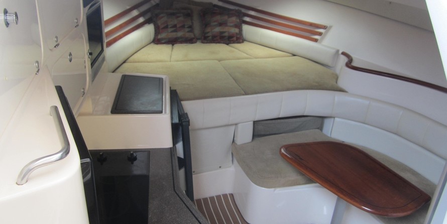 Grady-White Express 330