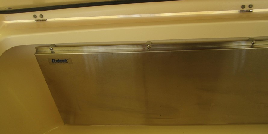 Grady-White Express 330