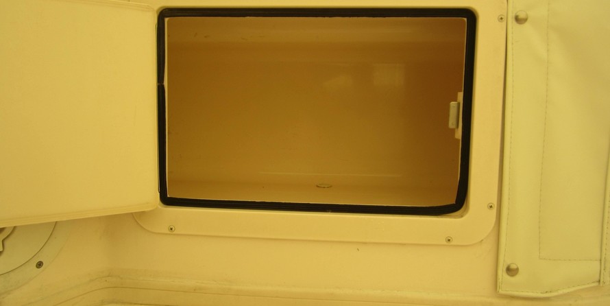 Grady-White Express 330