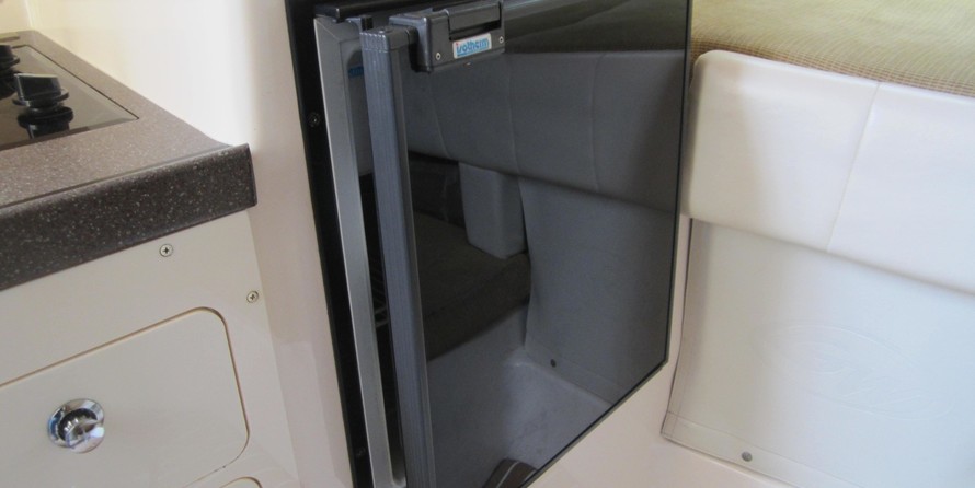 Grady-White Express 330