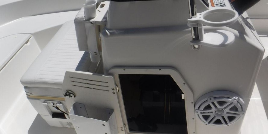 Boston Whaler 170 Montauk