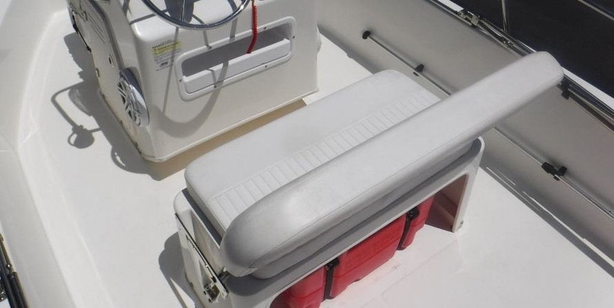 Boston Whaler 170 Montauk