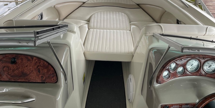 Caravelle 237LS Bow Rider