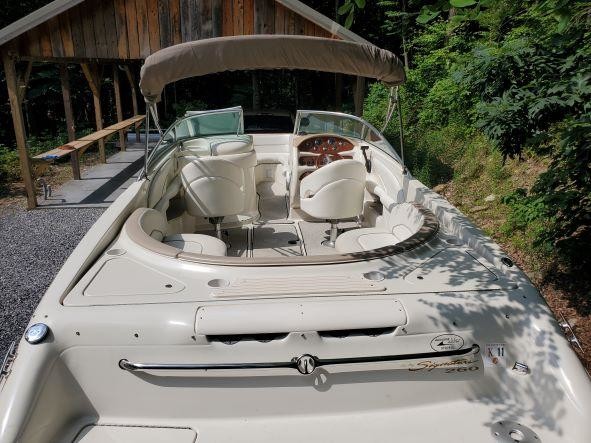 Sea ray 260 bow rider select