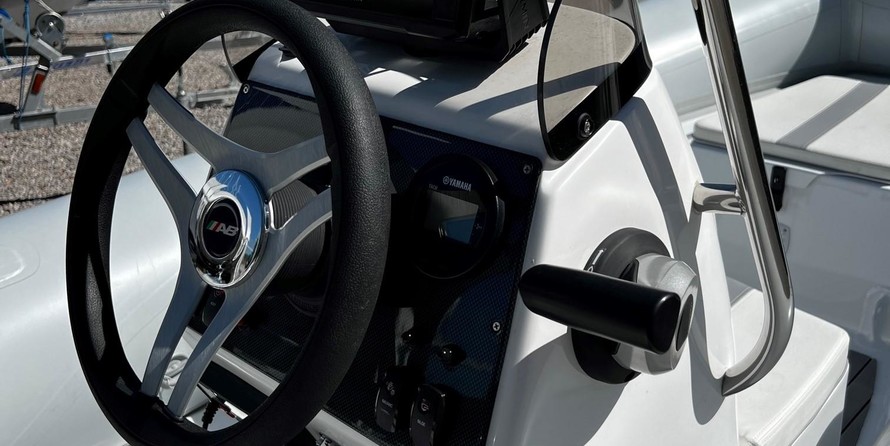 Ab inflatables nautilus 12 dlx rib