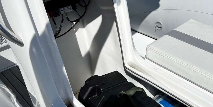 Ab inflatables nautilus 12 dlx rib