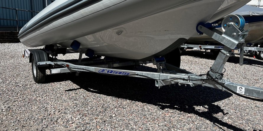 Ab inflatables nautilus 12 dlx rib