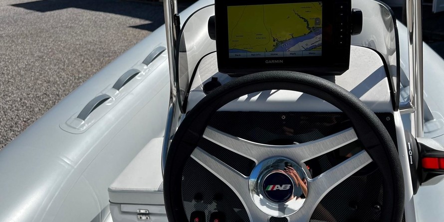 Ab inflatables nautilus 12 dlx rib