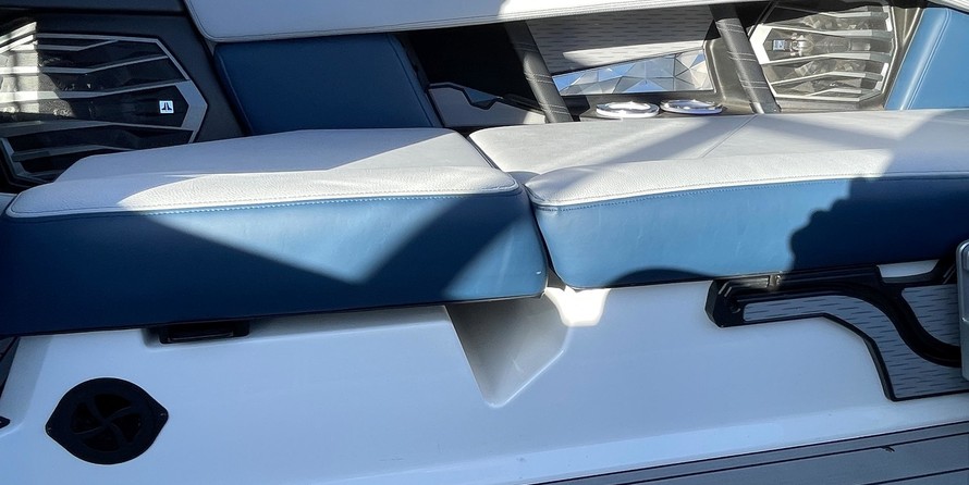 Super Air Nautique G23