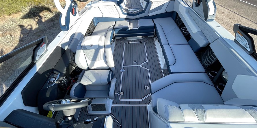 Super Air Nautique G23