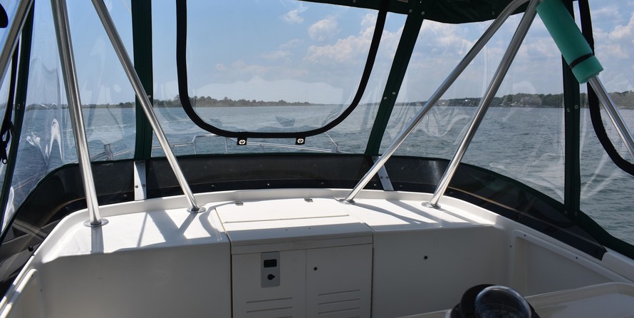Pursuit 2870 center console