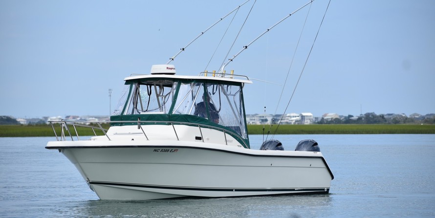 Pursuit 2870 center console