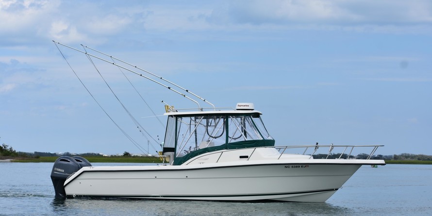 Pursuit 2870 center console