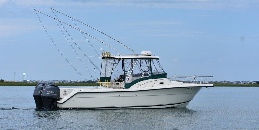 Pursuit 2870 center console