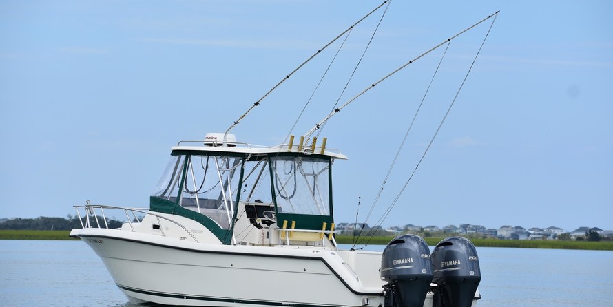 Pursuit 2870 center console