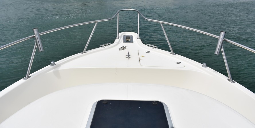 Pursuit 2870 center console