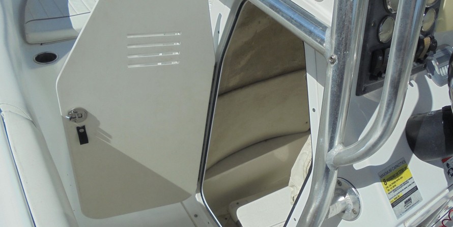 Sea Ray hunt ultra 211