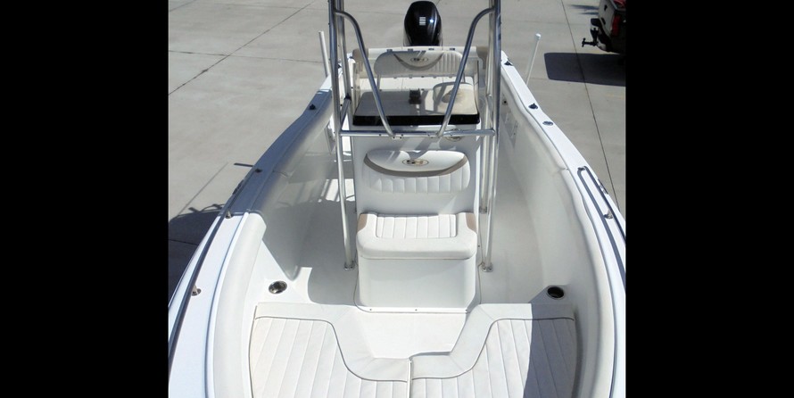 Sea Ray hunt ultra 211