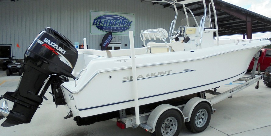 Sea Ray hunt ultra 211