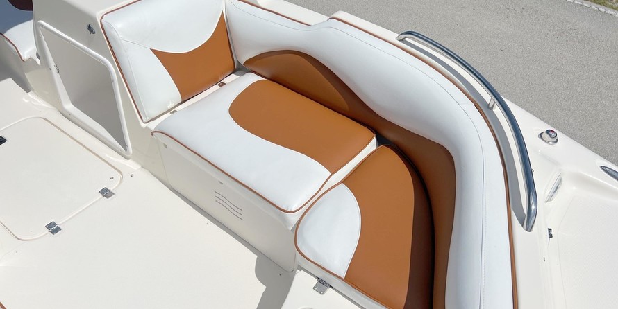 Hurricane fundeck 232